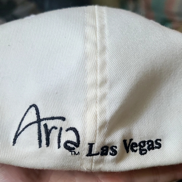FlexFit Liquid Pool Lounge Aria Las Vegas collectable RARE white Cap szXL - Picture 4 of 5